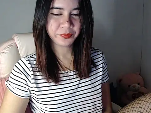 Snapshot of TransPetite1 chatting on September 10, 2025, 3:17 am TransPetite1 online show from September 10, 2025, 3:17 am