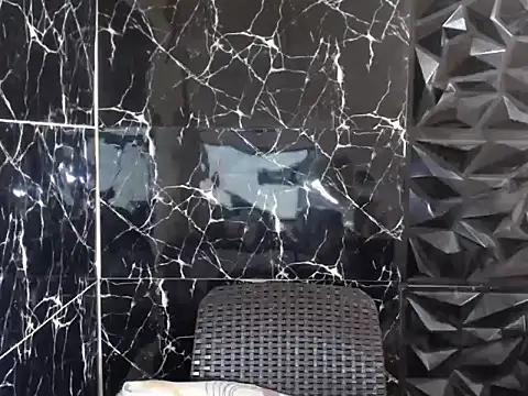 MissKeanna online show from December 17, 2024, 11:59 pm