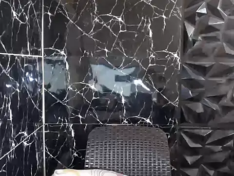 MissKeanna online show from December 18, 2024, 3:04 am