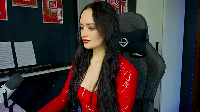 QueenAliss online show from September 18, 2025, 3:52 am