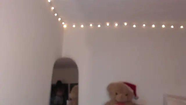 ValienteGirl  online show from March 20, 2026, 3:33 am