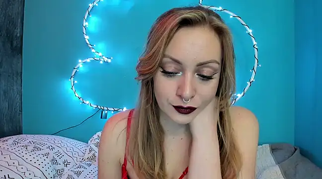 YourVenus00 online show from February 6, 2025, 11:21 am