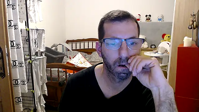 steph19x5 online show from January 5, 2025, 6:02 pm