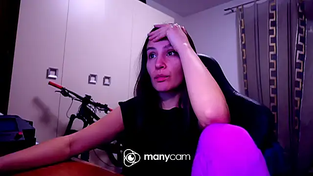 GodlyTheia online show from February 20, 2025, 9:20 pm