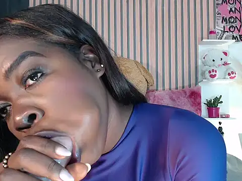 Snapshot of karinacortes chatting on October 9, 2025, 6:28 pm karinacortes online show from October 9, 2025, 6:28 pm