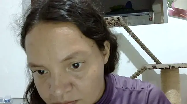 ElizabethMartinez online show from February 24, 2025, 8:58 pm