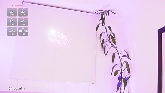 Snapshot of aaronKeller chatting on December 18, 2024, 11:40 pm aaronKeller online show from December 18, 2024, 11:40 pm