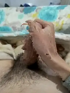 naghmi12 online show from April 3, 2026, 9:02 pm