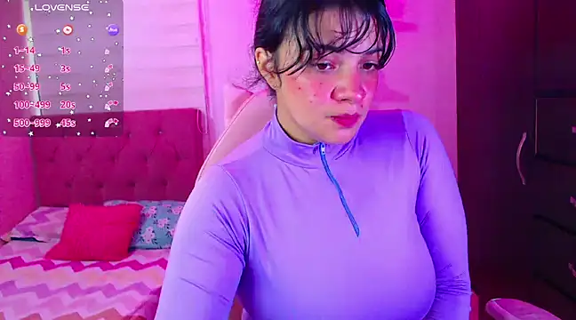 Snapshot of Vannessa__Shy chatting on January 16, 2025, 3:35 pm Vannessa Shy online show from January 16, 2025, 3:35 pm