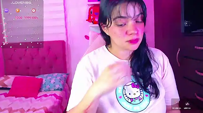 Snapshot of Vannessa__Shy chatting on January 20, 2025, 9:53 pm Vannessa Shy online show from January 20, 2025, 9:53 pm