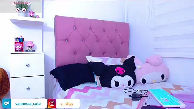 Snapshot of Vannessa__Shy chatting on September 11, 2025, 10:32 pm Vannessa Shy online show from September 11, 2025, 10:32 pm