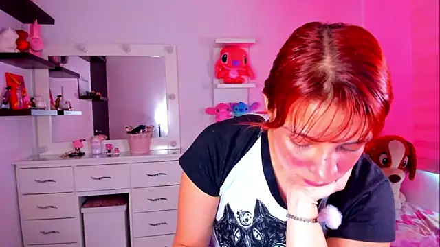 Vannessa  Shy online show from June 11, 2026, 3:43 pm