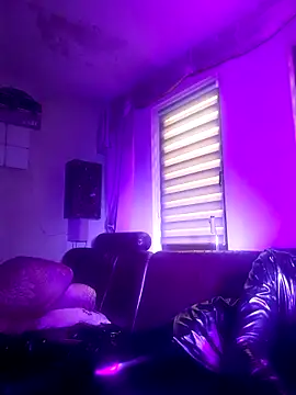 Crystalbitchx online show from October 5, 2025, 7:28 am