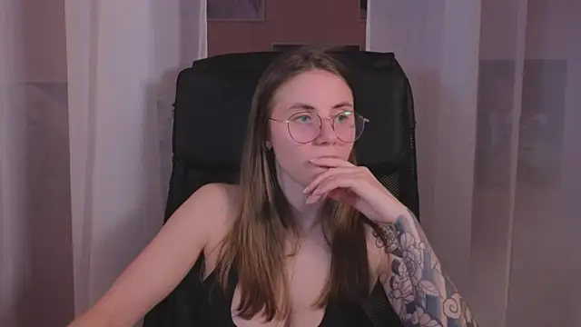  AnnaStark  online show from March 15, 2025, 2:46 am