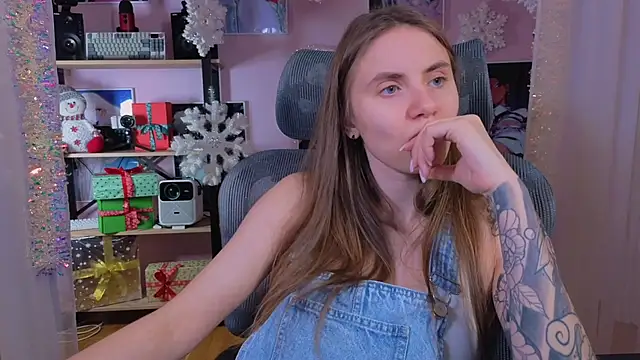  AnnaStark  online show from December 17, 2025, 8:48 pm