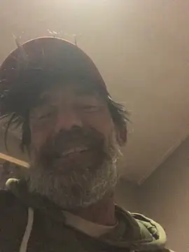 Snapshot of maxximere chatting on December 13, 2024, 12:20 am maxximere online show from December 13, 2024, 12:20 am