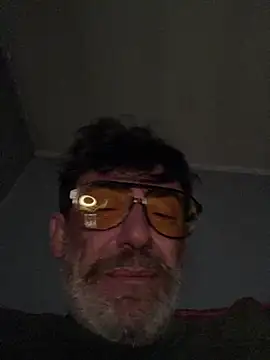 maxximere online show from March 22, 2026, 3:21 am