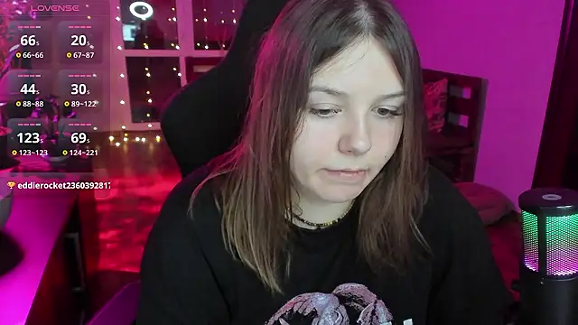 XNirvanaX online show from January 8, 2026, 4:59 am