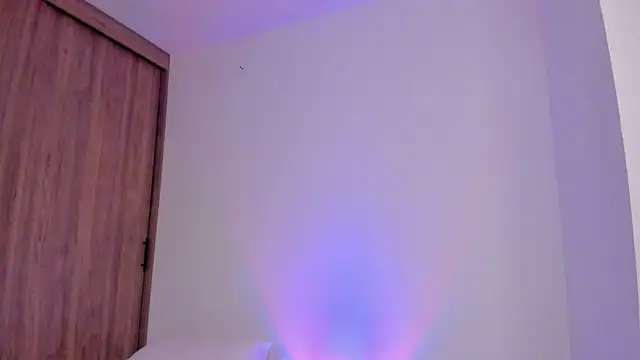 Snapshot of Cheerry1 chatting on January 13, 2026, 11:10 pm Cheerry1 online show from January 13, 2026, 11:10 pm