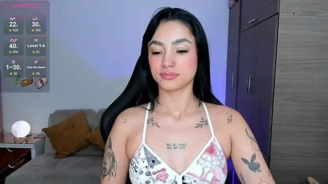 Lizzie corner v online show from January 15, 2026, 1:59 pm