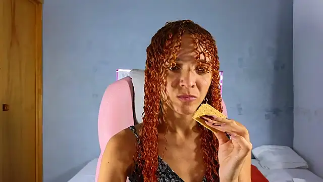 SexyLeilaa online show from February 12, 2025, 1:41 am