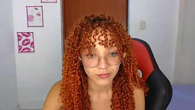 SexyLeilaa online show from October 24, 2025, 1:57 am