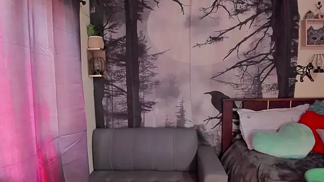 annyluna1 online show from December 17, 2025, 9:10 pm