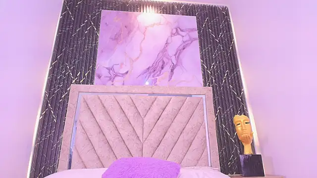 Hanna Evaanss online show from September 20, 2025, 8:21 pm