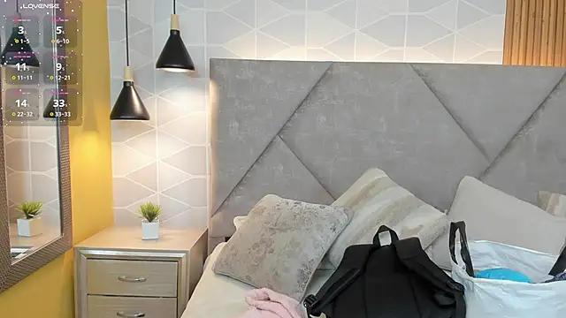 Snapshot of Sammy_Fit_ chatting on April 18, 2026, 12:42 pm Sammy Fit online show from April 18, 2026, 12:42 pm