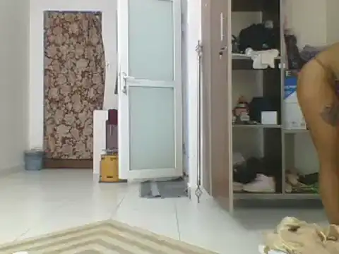 Snapshot of Sweetbaby004 chatting on March 7, 2025, 8:33 pm Sweetbaby004 online show from March 7, 2025, 8:33 pm