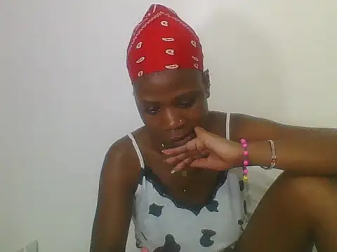 Snapshot of Sweetbaby004 chatting on October 13, 2025, 3:01 pm Sweetbaby004 online show from October 13, 2025, 3:01 pm