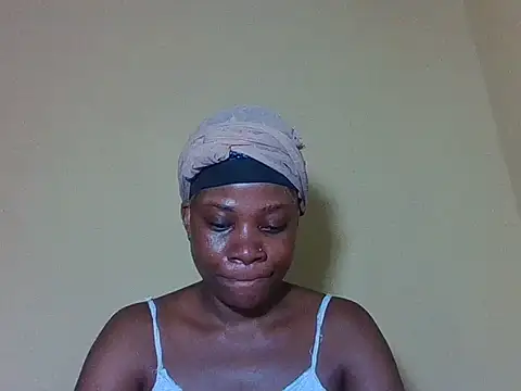 Snapshot of Sweetbaby004 chatting on April 27, 2026, 4:27 pm Sweetbaby004 online show from April 27, 2026, 4:27 pm
