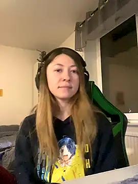 chibi moon  online show from December 22, 2025, 7:00 pm