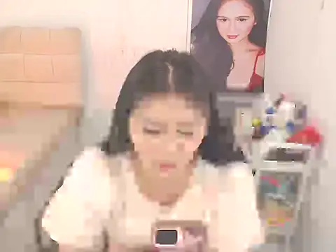 Lovely Emily69 online show from November 5, 2025, 8:47 am