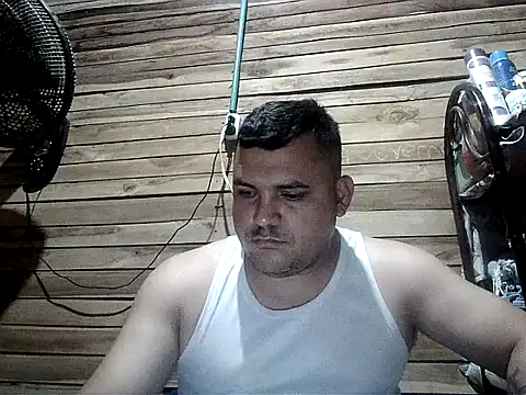 Snapshot of Arcangel_05 chatting on March 31, 2026, 4:35 am Arcangel 05 online show from March 31, 2026, 4:35 am