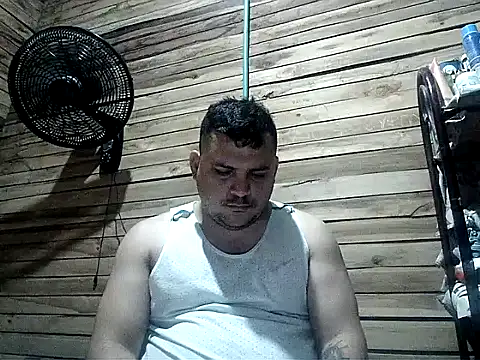 Snapshot of Arcangel_05 chatting on April 5, 2026, 2:42 am Arcangel 05 online show from April 5, 2026, 2:42 am