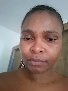 Snapshot of SweetAppleCandyxx chatting on November 6, 2025, 8:48 am SweetAppleCandyxx online show from November 6, 2025, 8:48 am