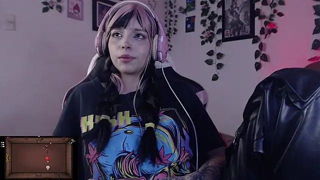 Snapshot of MaryJannes chatting on January 2, 2025, 8:46 pm MaryJannes online show from January 2, 2025, 8:46 pm