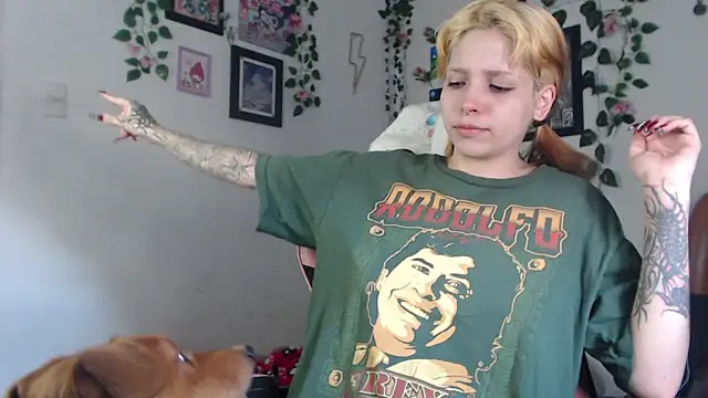 Snapshot of MaryJannes chatting on January 8, 2025, 8:07 pm MaryJannes online show from January 8, 2025, 8:07 pm