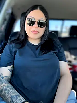 drizzypeach602 online show from November 2, 2025, 7:05 pm