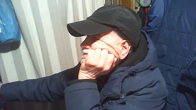 nonnomaturobisex online show from March 31, 2026, 1:55 pm