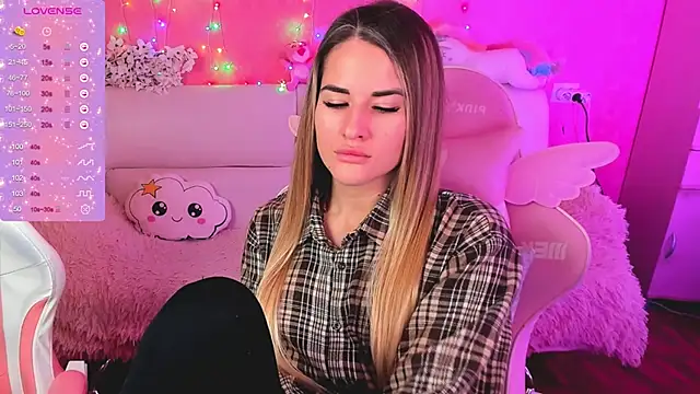 ivannatompsonnn online show from March 9, 2026, 6:06 am