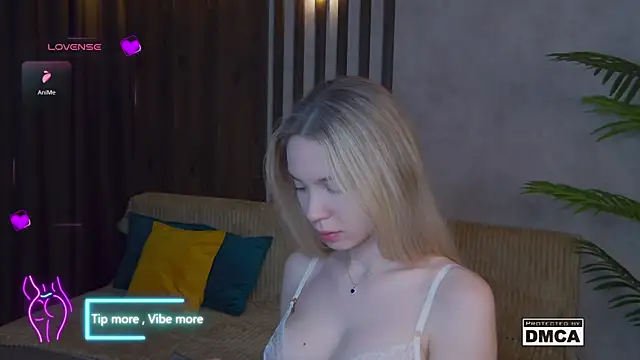 Holl1Would online show from January 29, 2025, 7:22 pm