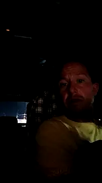 Roberts8inchcock online show from November 20, 2025, 5:18 am