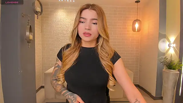 LexieWayne online show from February 21, 2026, 12:17 pm