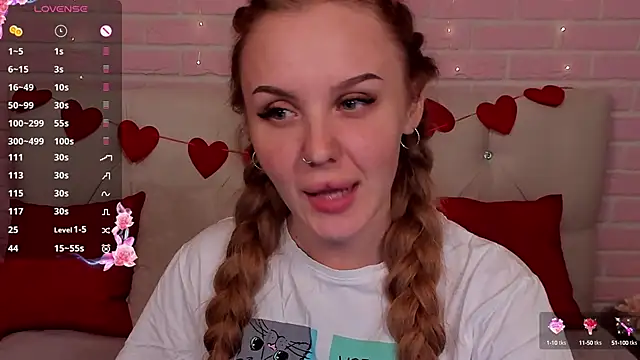 LianaFord online show from February 13, 2025, 6:48 pm