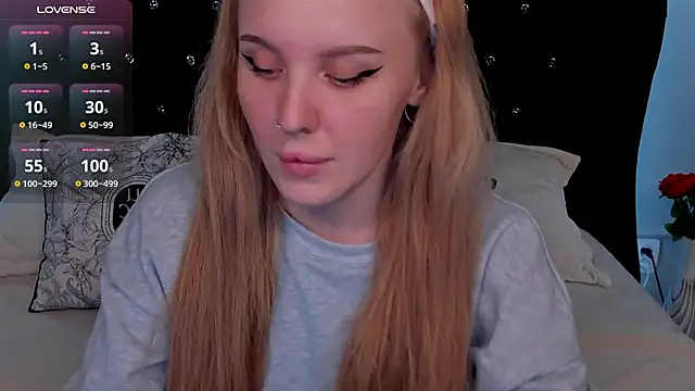 LianaFord online show from March 7, 2025, 8:22 pm