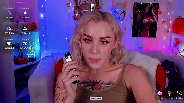 LianaFord online show from October 21, 2025, 7:36 pm