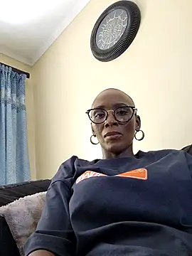 yummycherryxx online show from December 20, 2025, 7:48 am