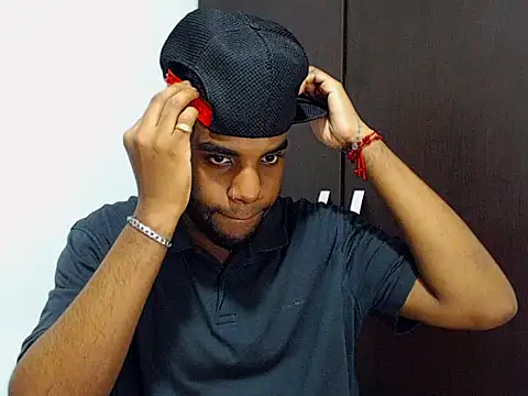 Rene hotman online show from October 29, 2025, 9:16 pm